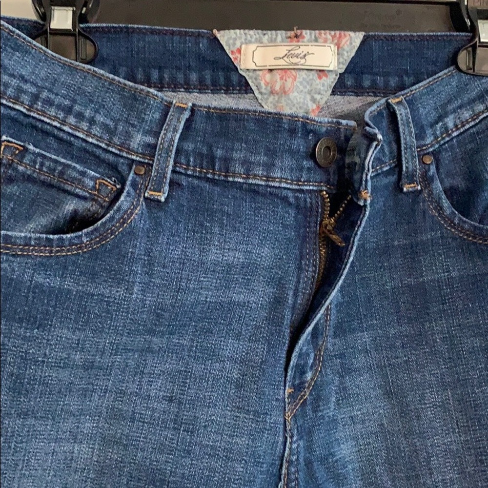 Levi’s Cropped Jeans - Picture 3 of 9